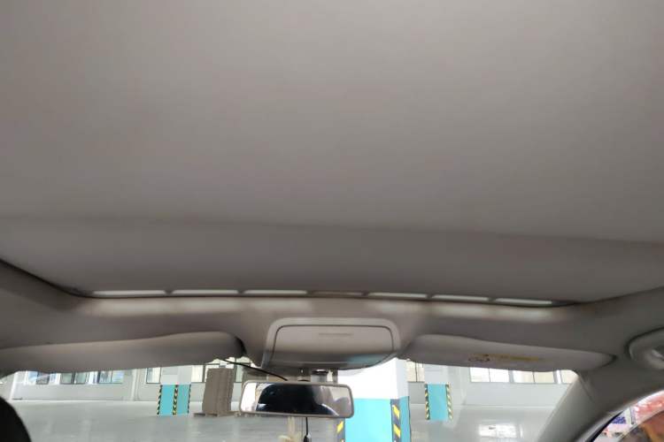 Used Volkswagen Sagitar 2017 230TSI Automatic Comfort Version Headliner