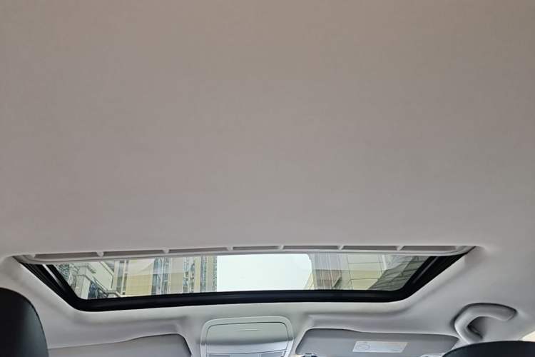 Used Volkswagen Sagitar 2017 1.6L Manual Comfort Model Headliner