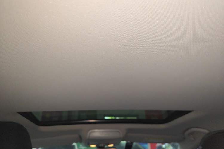 Used Volkswagen Sagitar 2017 180TSI Automatic Luxury Edition Headliner