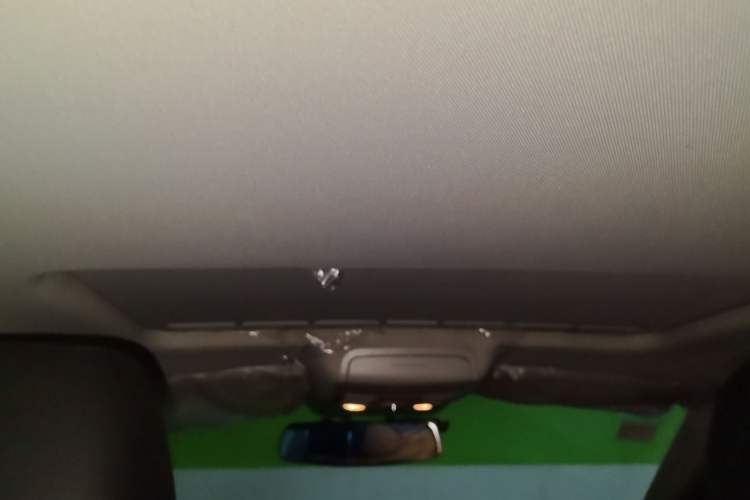 Used Volkswagen Sagitar 2017 230TSI Automatic Comfort Version Headliner