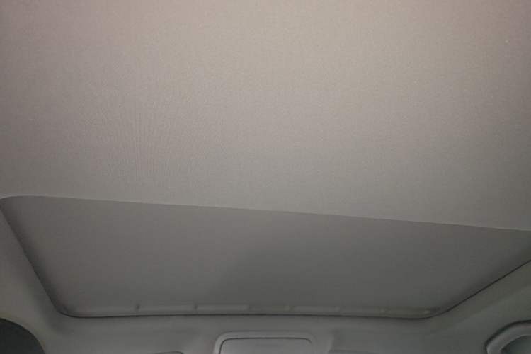 Used Volkswagen Sagitar 2017 230TSI Automatic Comfort Version Headliner