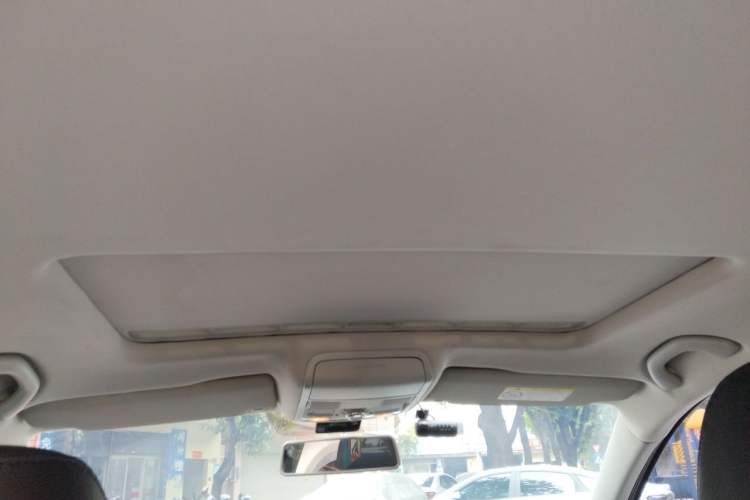 Used Volkswagen Sagitar 2017 230TSI Automatic Comfort Version Headliner