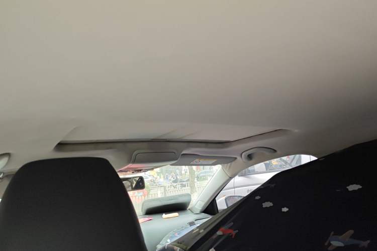 Used Volkswagen Sagitar 2017 1.6L Automatic Comfort Model Headliner