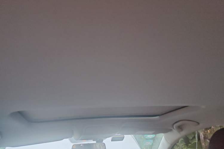 Used Volkswagen Sagitar 2017 1.6L Automatic Comfort Model Headliner