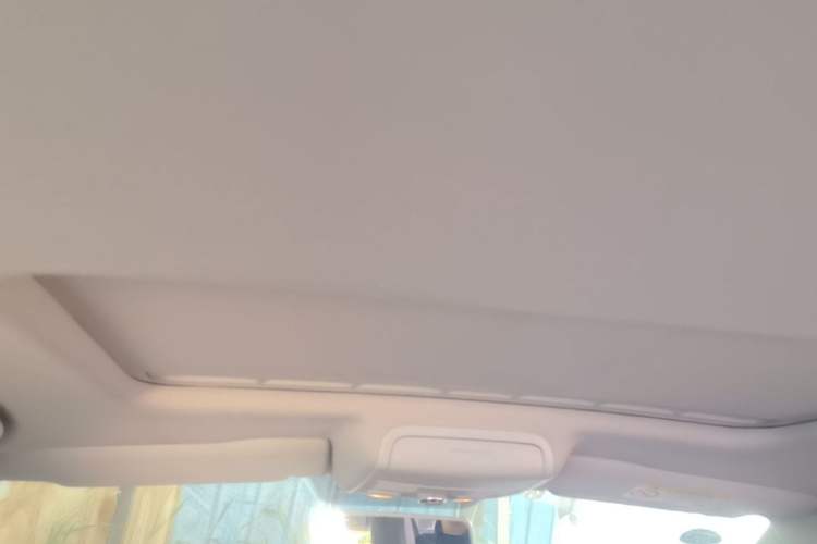 Used Volkswagen Sagitar 2017 230TSI Automatic Comfort Version Headliner