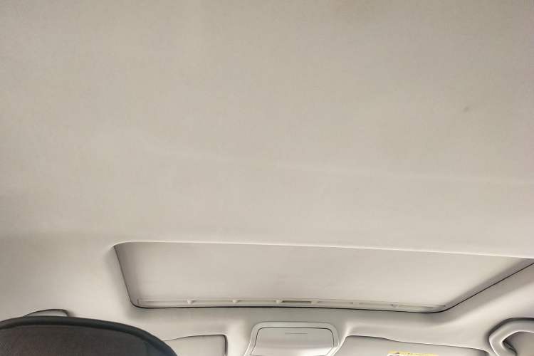 Used Volkswagen Sagitar 2017 1.6L Automatic Comfort Model Headliner