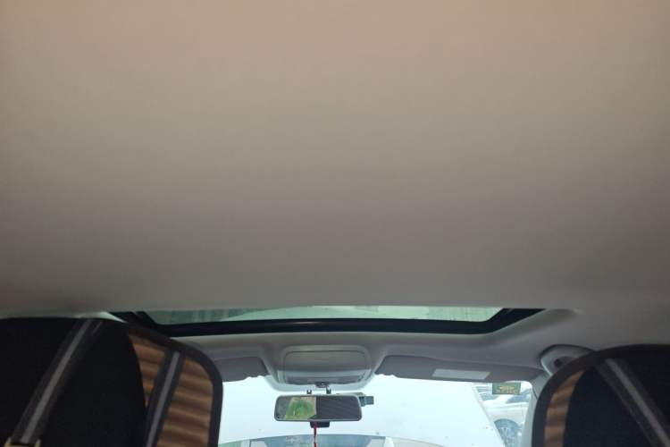 Used Volkswagen Sagitar 2017 1.6L Manual Comfort Model Headliner