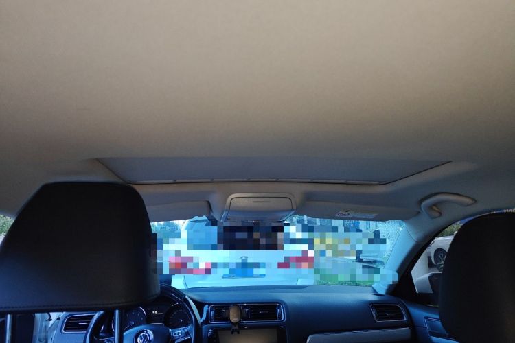 Used Volkswagen Sagitar 2017 230TSI Automatic Comfort Version Headliner