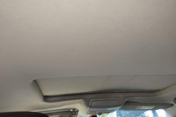 Used Volkswagen Sagitar 2017 1.6L Manual Comfort Model Headliner