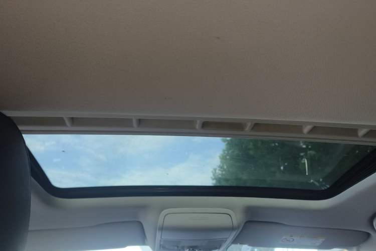 Used Volkswagen Sagitar 2017 1.6L Manual Comfort Model Headliner
