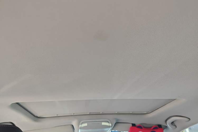 Used Volkswagen Sagitar 2017 230TSI Automatic Luxury Edition Headliner