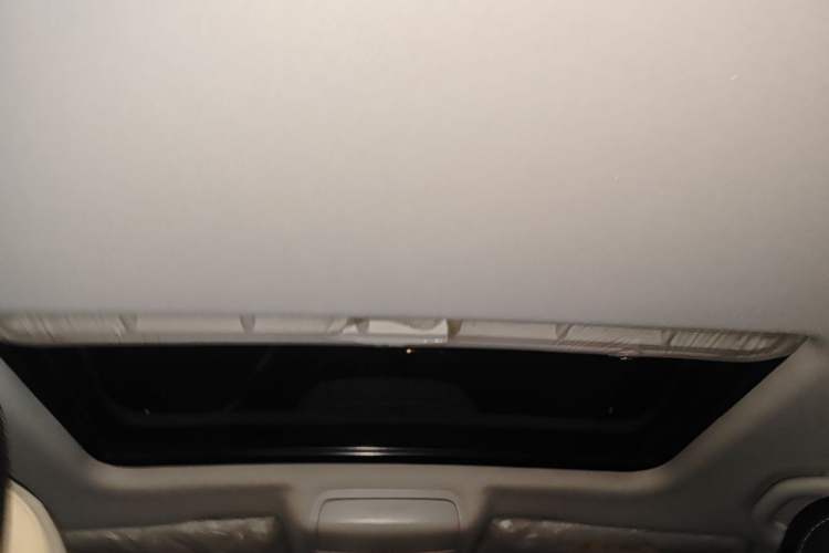 Used Volkswagen Sagitar 2017 230TSI Automatic Luxury Edition Headliner