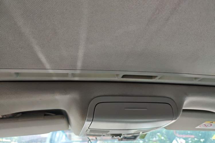 Used Volkswagen Sagitar 2017 1.6L Automatic Comfort Model Headliner