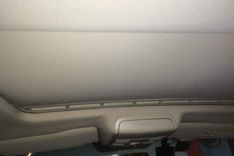 Used Volkswagen Sagitar 2017 1.6L Automatic Comfort Model Headliner