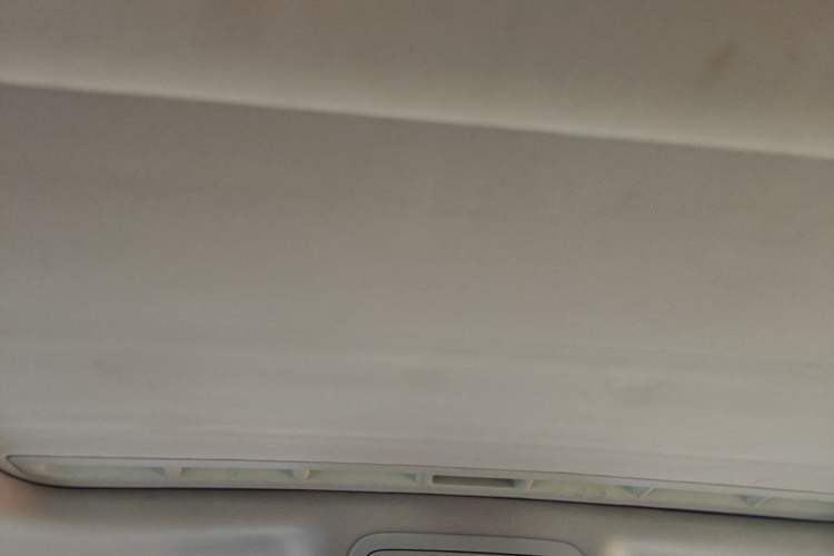 Used Volkswagen Sagitar 2017 230TSI Automatic Comfort Version Headliner