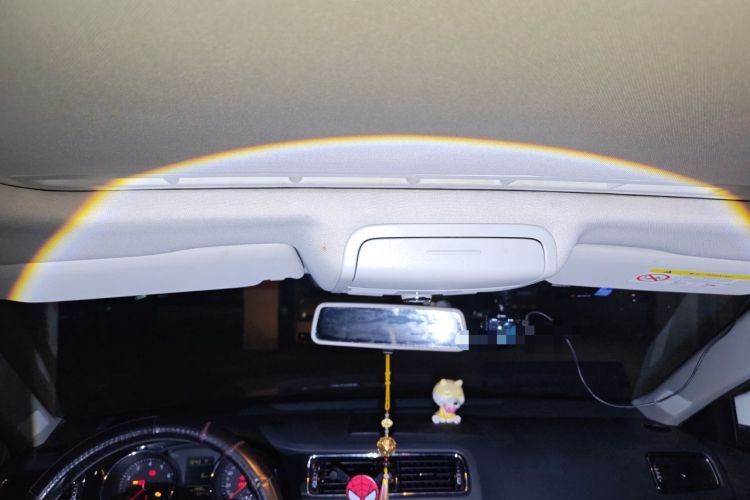 Used Volkswagen Sagitar 2017 230TSI Automatic Comfort Version Headliner