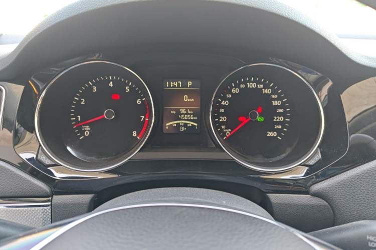 Used Volkswagen Sagitar 2017 1.6L Automatic Comfort Model Instrument Cluster