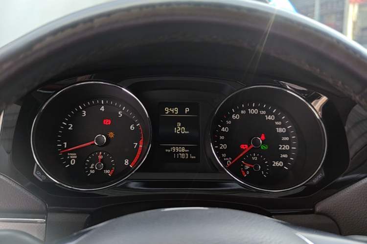 Used Volkswagen Sagitar 2017 230TSI Automatic Comfort Version Instrument Cluster