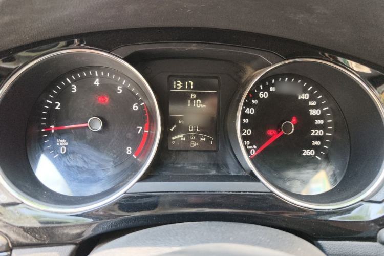 Used Volkswagen Sagitar 2017 1.6L Manual Comfort Model Instrument Cluster