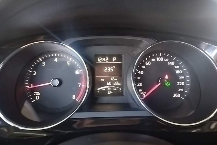 Used Volkswagen Sagitar 2017 1.6L Automatic Comfort Model Instrument Cluster