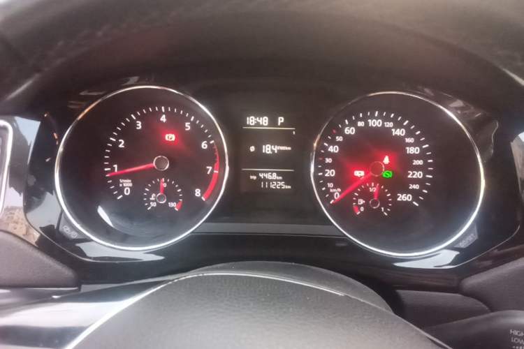 Used Volkswagen Sagitar 2017 230TSI Automatic Comfort Version Instrument Cluster
