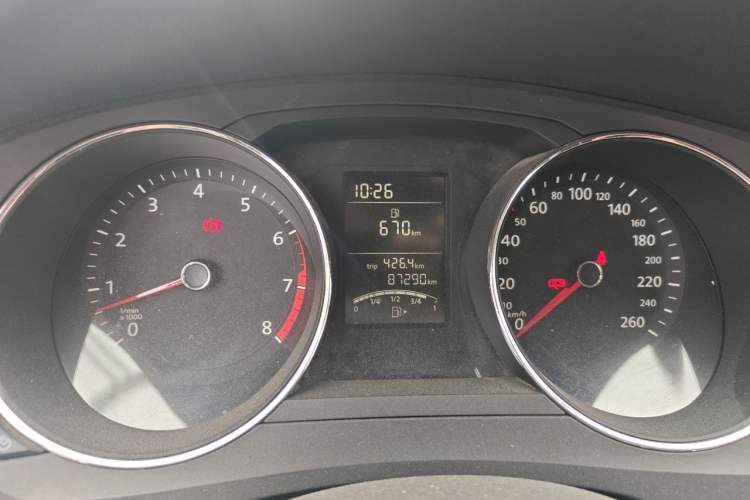 Used Volkswagen Sagitar 2017 1.6L Manual Fashion Model Instrument Cluster
