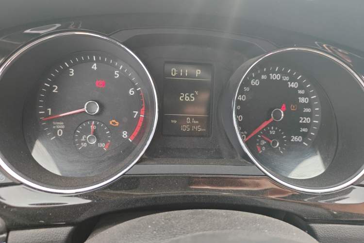 Used Volkswagen Sagitar 2017 230TSI Automatic Comfort Version Instrument Cluster