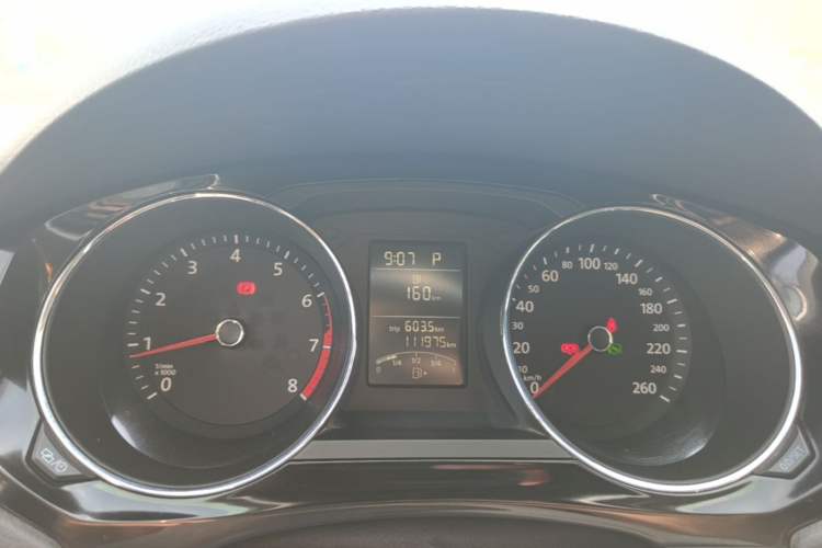 Used Volkswagen Sagitar 2017 1.6L Automatic Comfort Model Instrument Cluster