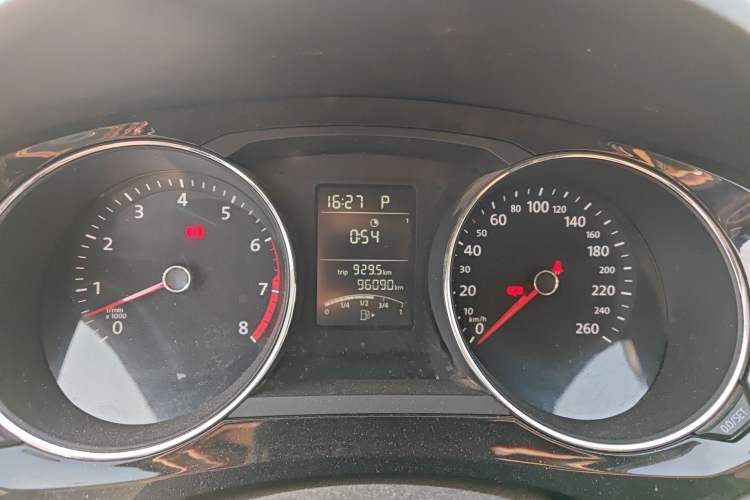 Used Volkswagen Sagitar 2017 1.6L Automatic Comfort Model Instrument Cluster