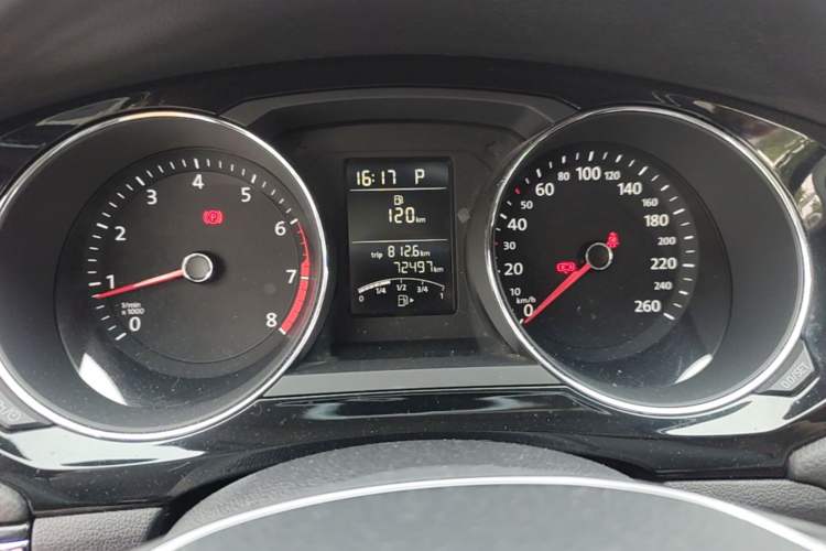 Used Volkswagen Sagitar 2017 1.6L Automatic Comfort Model Instrument Cluster