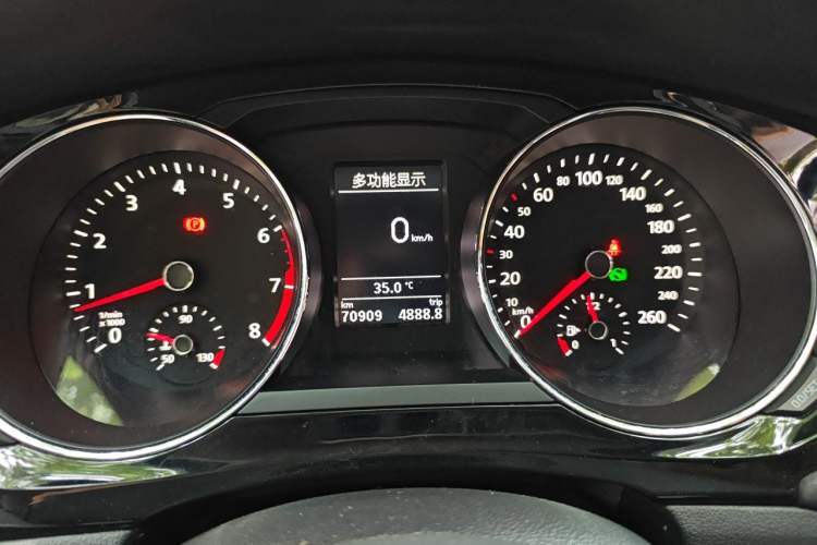 Used Volkswagen Sagitar 2017 280TSI Automatic Flagship Model Instrument Cluster