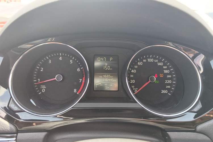 Used Volkswagen Sagitar 2017 1.6L Automatic Comfort Model Instrument Cluster