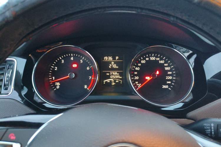 Used Volkswagen Sagitar 2017 1.6L Automatic Comfort Model Instrument Cluster