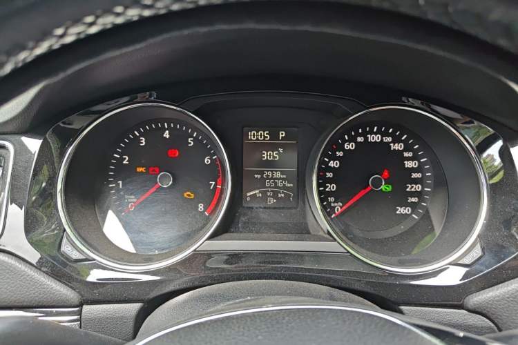 Used Volkswagen Sagitar 2017 1.6L Automatic Comfort Model Instrument Cluster