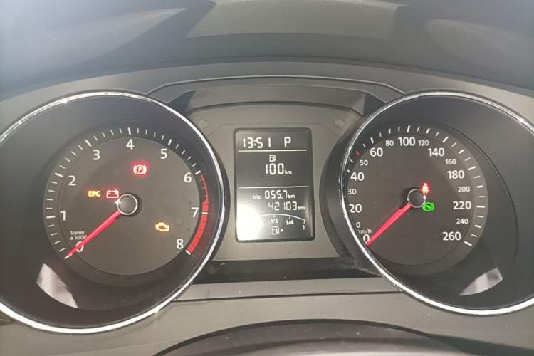 Used Volkswagen Sagitar 2017 1.6L Automatic Fashion Model Instrument Cluster