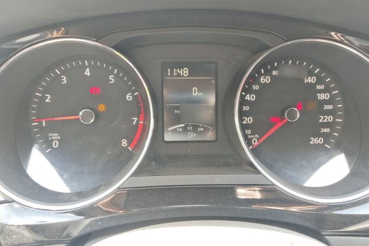 Used Volkswagen Sagitar 2017 1.6L Manual Comfort Model Instrument Cluster