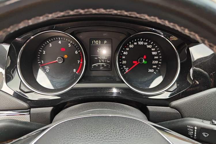 Used Volkswagen Sagitar 2017 1.6L Automatic Comfort Model Instrument Cluster