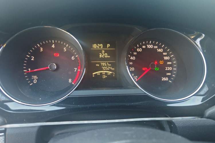 Used Volkswagen Sagitar 2017 1.6L Automatic Comfort Model Instrument Cluster
