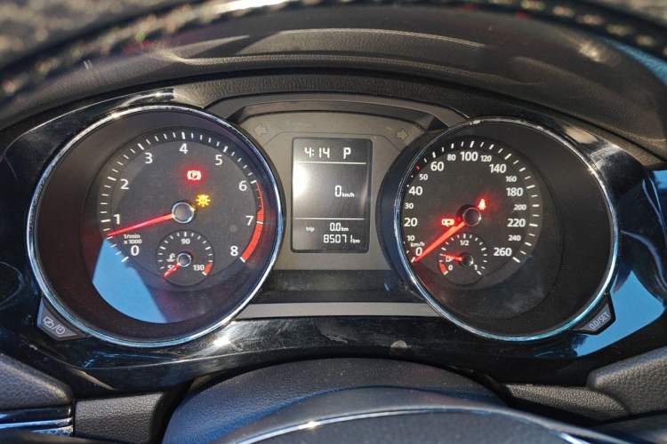Used Volkswagen Sagitar 2017 230TSI Automatic Comfort Version Instrument Cluster