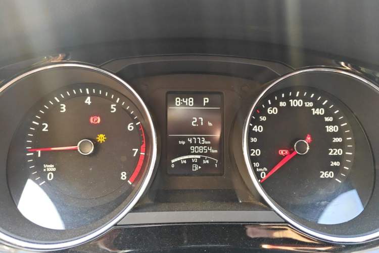 Used Volkswagen Sagitar 2017 1.6L Automatic Comfort Model Instrument Cluster