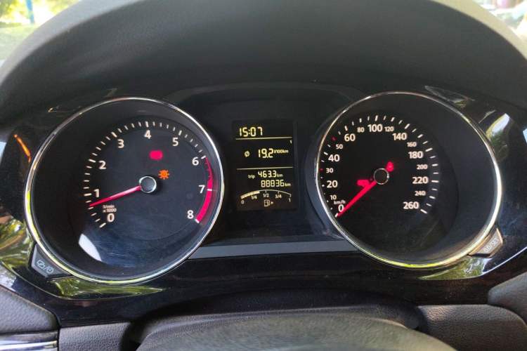 Used Volkswagen Sagitar 2017 1.6L Manual Comfort Model Instrument Cluster