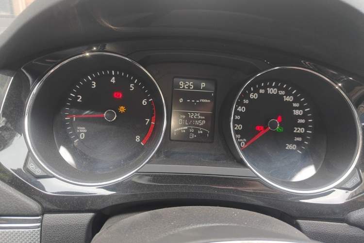 Used Volkswagen Sagitar 2017 1.6L Automatic Comfort Model Instrument Cluster