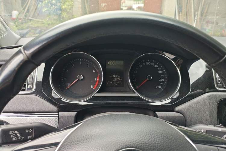 Used Volkswagen Sagitar 2017 1.6L Manual Comfort Model Instrument Cluster