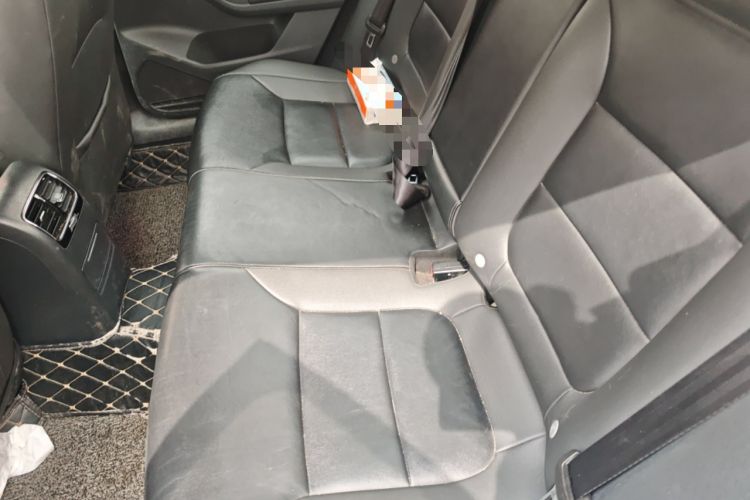 Used Volkswagen Sagitar 2017 1.6L Automatic Comfort Model Interior 4