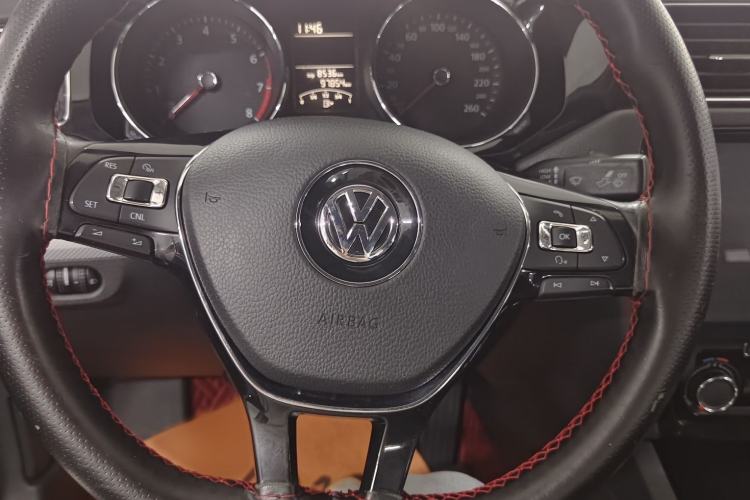 Used Volkswagen Sagitar 2017 1.6L Automatic Comfort Model Interior 4