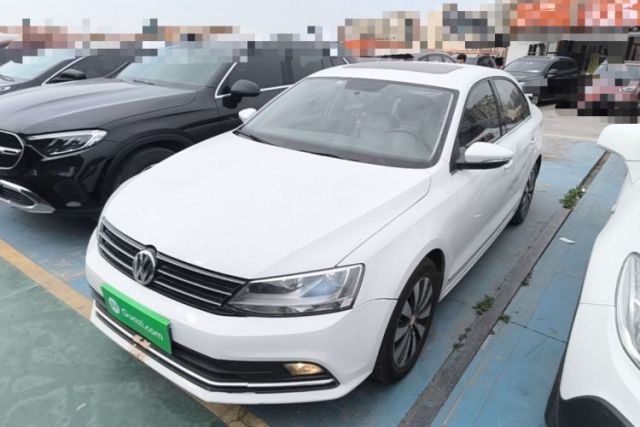 Used Volkswagen Sagitar 2017 230TSI Automatic Comfort Version