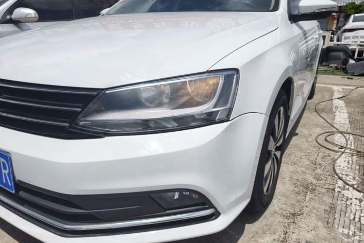 Used Volkswagen Sagitar 2017 1.6L Automatic Comfort Model Left Front Headlight