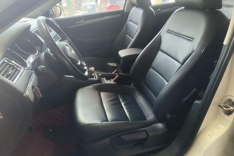 Used Volkswagen Sagitar 2017 1.6L Automatic Comfort Model Left Front Seat