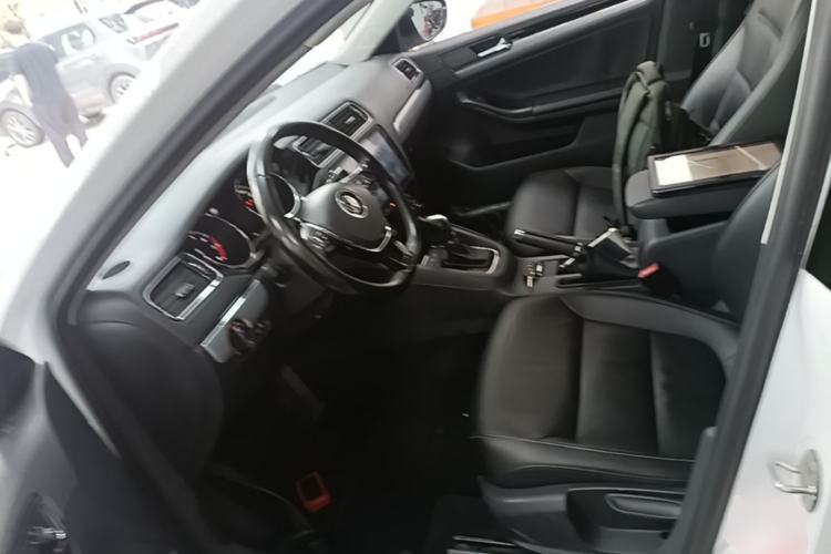 Used Volkswagen Sagitar 2017 180TSI Automatic Luxury Edition Left Front Seat
