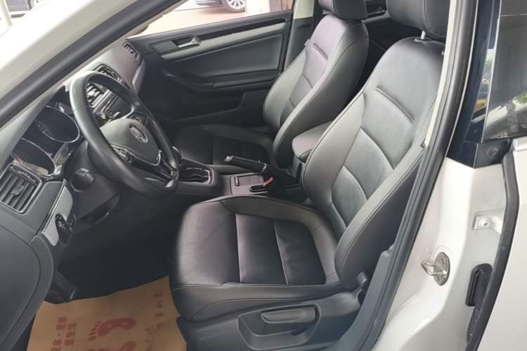 Used Volkswagen Sagitar 2017 180TSI Automatic Leading Model Left Front Seat